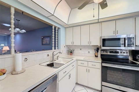 Condominio en venta en Port Richey, Florida, 2 dormitorios, 96.34 m2 № 2118112 - foto 4
