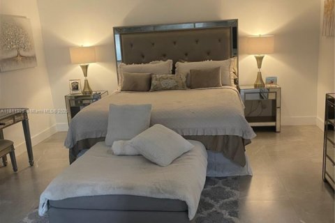 Купить виллу или дом в Майами, Флорида 3 спальни, 226.5м2, № 1756078 - фото 15
