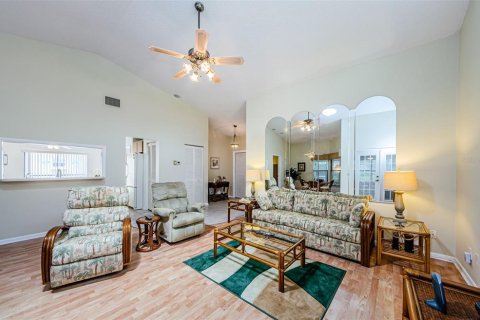 Casa en venta en New Port Richey, Florida, 2 dormitorios, 113.62 m2 № 1908709 - foto 12
