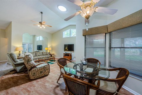 Casa en venta en New Port Richey, Florida, 2 dormitorios, 113.62 m2 № 1908709 - foto 16