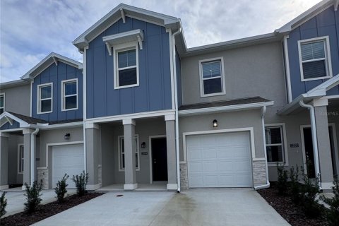Townhouse in Kissimmee, Florida 3 bedrooms, 170.38 sq.m. № 2222526 - photo 2