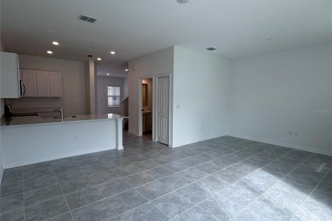 Townhouse in Kissimmee, Florida 3 bedrooms, 170.38 sq.m. № 2222526 - photo 7