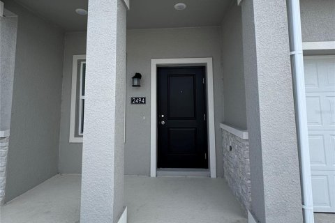 Townhouse in Kissimmee, Florida 3 bedrooms, 170.38 sq.m. № 2222526 - photo 3