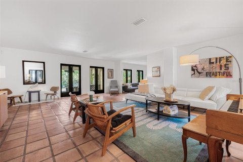 Casa en venta en Saint Petersburg, Florida, 4 dormitorios, 341.04 m2 № 1757495 - foto 15