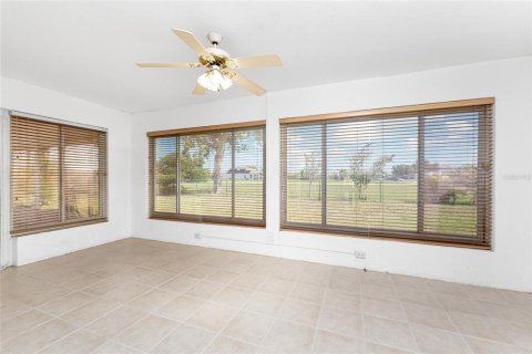 House in Punta Gorda, Florida 3 bedrooms, 141.68 sq.m. № 1685476 - photo 18