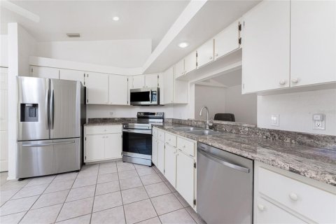House in Punta Gorda, Florida 3 bedrooms, 141.68 sq.m. № 1685476 - photo 5