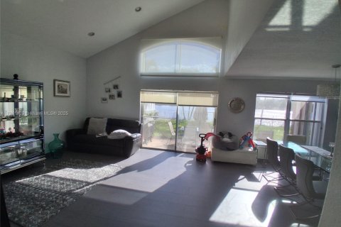 Купить виллу или дом в Холливуд, Флорида 4 спальни, 199.74м2, № 1969023 - фото 5