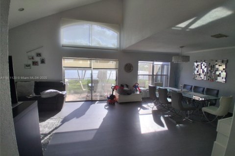 Купить виллу или дом в Холливуд, Флорида 4 спальни, 199.74м2, № 1969023 - фото 4