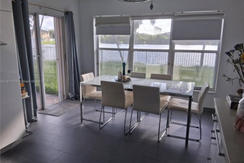 Купить виллу или дом в Холливуд, Флорида 4 спальни, 199.74м2, № 1969023 - фото 7