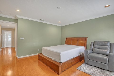 Casa en venta en West Palm Beach, Florida, 4 dormitorios, 183.85 m2 № 2370542 - foto 18