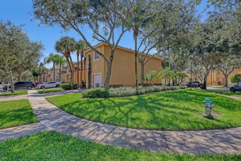 Casa en venta en West Palm Beach, Florida, 4 dormitorios, 183.85 m2 № 2370542 - foto 25
