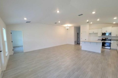 House in Ocala, Florida 3 bedrooms, 159.79 sq.m. № 2234411 - photo 14