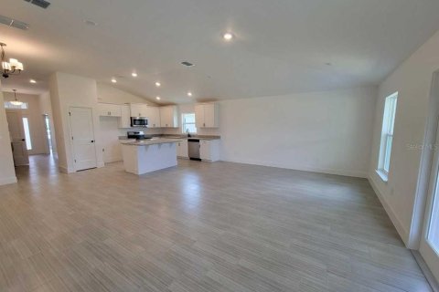 House in Ocala, Florida 3 bedrooms, 159.79 sq.m. № 2234411 - photo 12