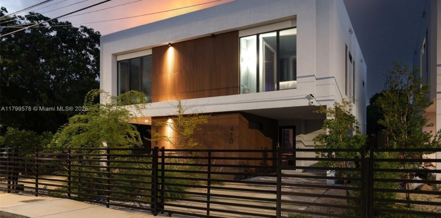 Таунхаус в Майами, Флорида 3 спальни, 161.65м2 № 1959450