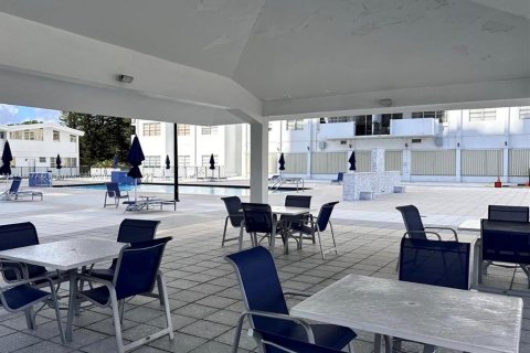 Condo in Aventura, Florida, 1 bedroom  № 1707122 - photo 23