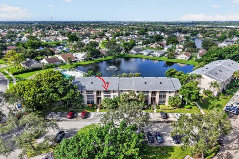 Condo in Delray Beach, Florida, 2 bedrooms  № 2392682 - photo 2