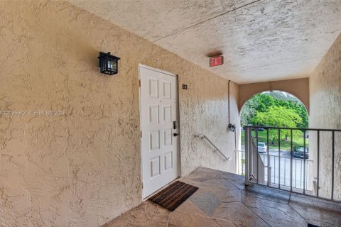 Condo in Delray Beach, Florida, 2 bedrooms  № 2392682 - photo 4