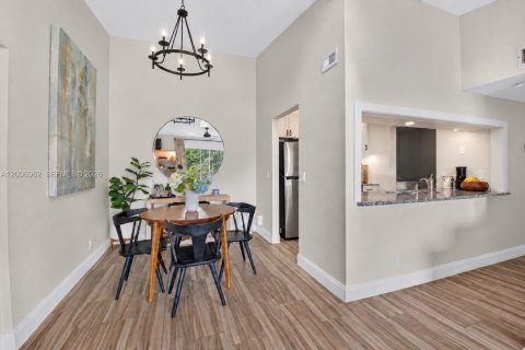 Condo in Delray Beach, Florida, 2 bedrooms  № 2392682 - photo 10
