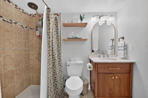 Condo in Delray Beach, Florida, 2 bedrooms  № 2392682 - photo 19