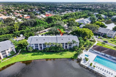 Condo in Delray Beach, Florida, 2 bedrooms  № 2392682 - photo 30