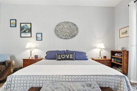 House in Valrico, Florida 4 bedrooms, 236.9 sq.m. № 1904366 - photo 24