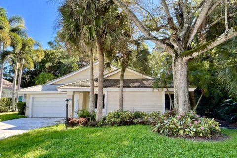 Villa ou maison à vendre à Jupiter, Floride: 3 chambres, 150.41 m2 № 2420879 - photo 2