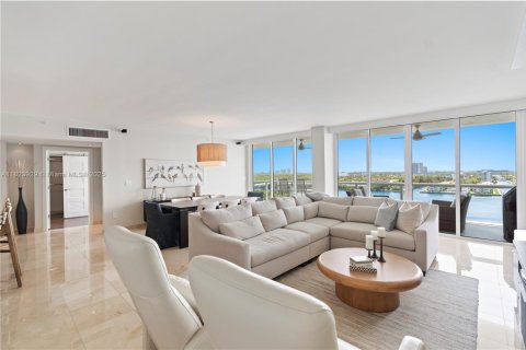 Condo in Sunny Isles Beach, Florida, 3 bedrooms  № 1962053 - photo 3