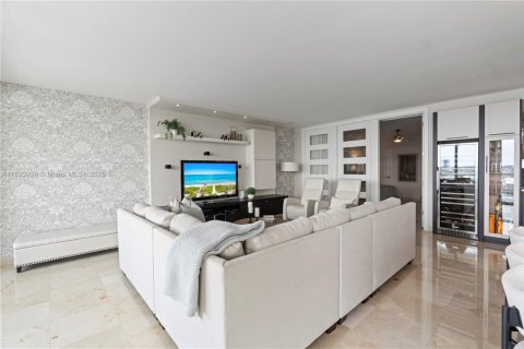 Condo in Sunny Isles Beach, Florida, 3 bedrooms  № 1962053 - photo 7