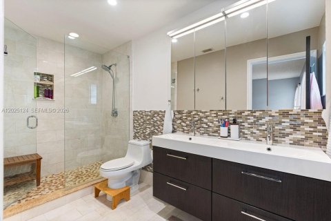Villa ou maison à vendre à Hialeah, Floride: 3 chambres, 147.53 m2 № 2268165 - photo 21