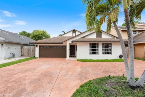 Villa ou maison à Hialeah, Floride 3 chambres, 147.53 m2 № 2268165