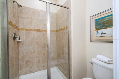 Touwnhouse à vendre à Kissimmee, Floride: 5 chambres, 188.03 m2 № 2105522 - photo 8
