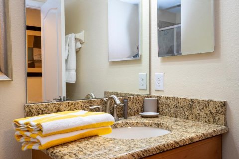 Touwnhouse à vendre à Kissimmee, Floride: 5 chambres, 188.03 m2 № 2105522 - photo 17