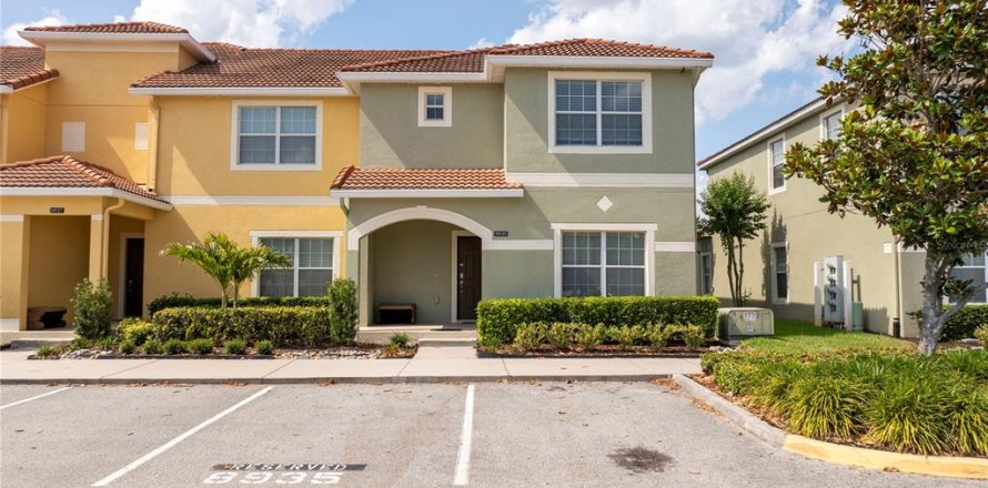 Touwnhouse à Kissimmee, Floride 5 chambres, 188.03 m2 № 2105522