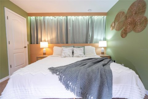 Touwnhouse à vendre à Kissimmee, Floride: 5 chambres, 188.03 m2 № 2105522 - photo 10