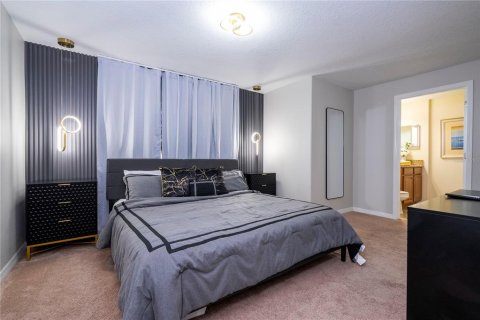 Touwnhouse à vendre à Kissimmee, Floride: 5 chambres, 188.03 m2 № 2105522 - photo 28