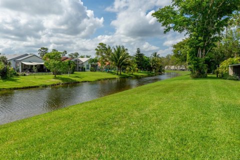 Casa en alquiler en Wellington, Florida, 2 dormitorios, 97.27 m2 № 1135392 - foto 1
