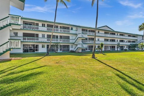 Condo in Hollywood, Florida, 2 bedrooms  № 1716183 - photo 2