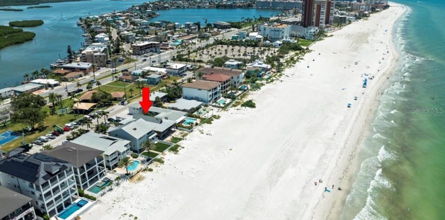 Land in Saint Petersburg, Florida № 1868958