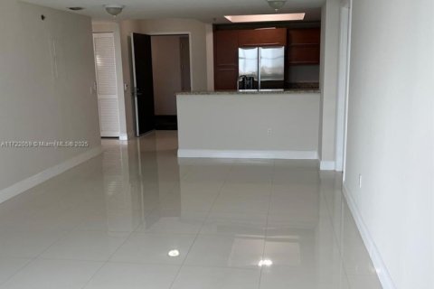 Купить кондоминиум в Санрайз, Флорида 2 спальни, 108.23м2, № 1726598 - фото 8