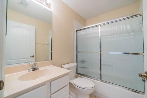 Condo in Sun City Center, Florida, 2 bedrooms  № 1558349 - photo 23