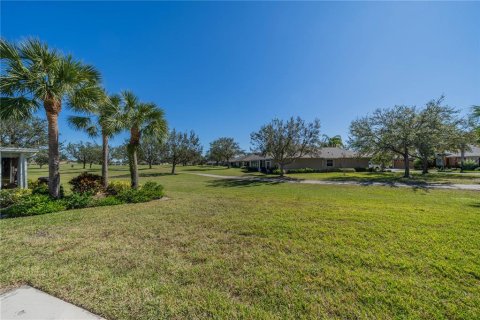 Condo in Sun City Center, Florida, 2 bedrooms  № 1558349 - photo 30