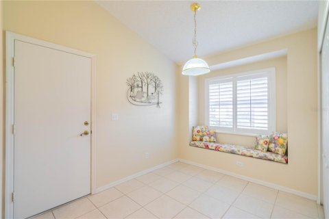 Condo in Sun City Center, Florida, 2 bedrooms  № 1558349 - photo 13