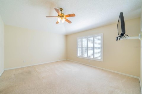 Condo in Sun City Center, Florida, 2 bedrooms  № 1558349 - photo 17