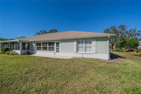 Condo in Sun City Center, Florida, 2 bedrooms  № 1558349 - photo 28