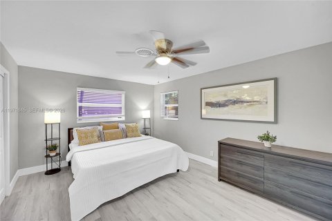 House in Fort Lauderdale, Florida 4 bedrooms № 2032604 - photo 17