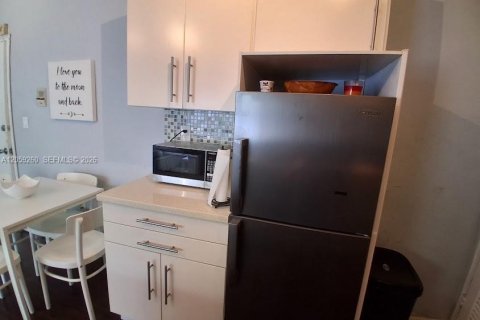 Copropriété à louer à Miami Beach, Floride: 1 chambre, 39.76 m2 № 2264213 - photo 7