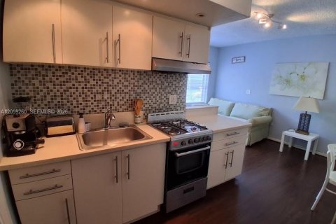 Copropriété à louer à Miami Beach, Floride: 1 chambre, 39.76 m2 № 2264213 - photo 6