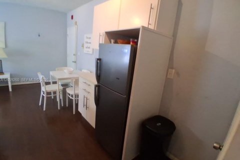 Copropriété à louer à Miami Beach, Floride: 1 chambre, 39.76 m2 № 2264213 - photo 8