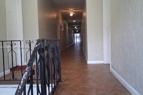 Copropriété à louer à Miami Beach, Floride: 1 chambre, 39.76 m2 № 2264213 - photo 17