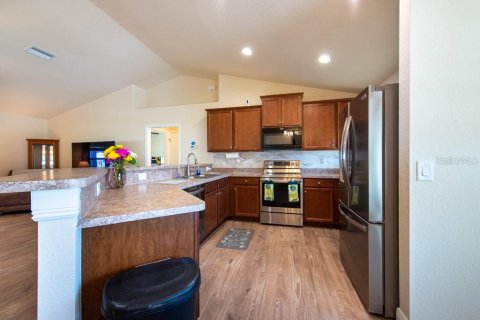 Casa en venta en Brooksville, Florida, 3 dormitorios, 143.72 m2 № 1743725 - foto 9